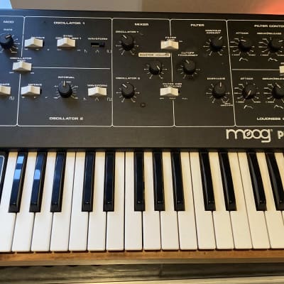 Moog Prodigy 32-Key Monophonic Analog Synthesizer 1979 - 1984 - Black