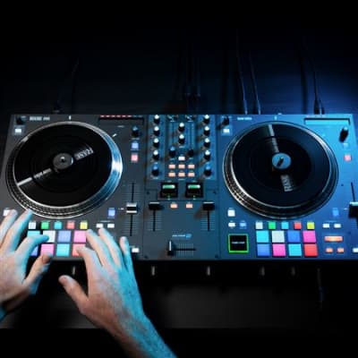 RANE ONE Professional DJ Controller image 12