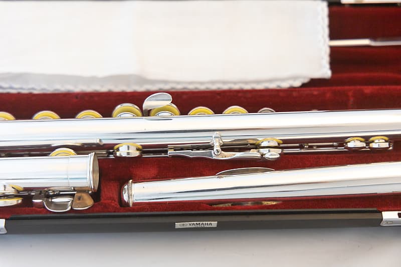 Yamaha YFL-421 All Silver Flute *Made in Japan *Cleaned
