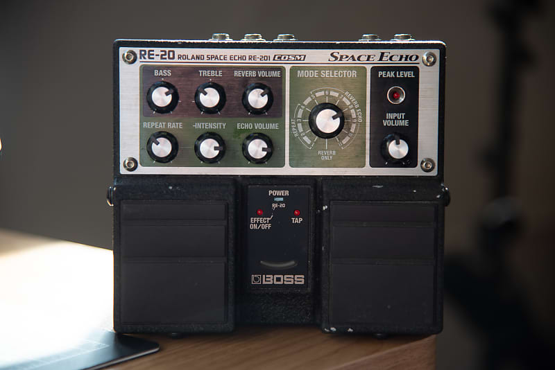 Boss RE-20 Space Echo