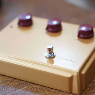 Ceriatone Centura Rare GOLD Klone Exact Same Enclosure As | Reverb