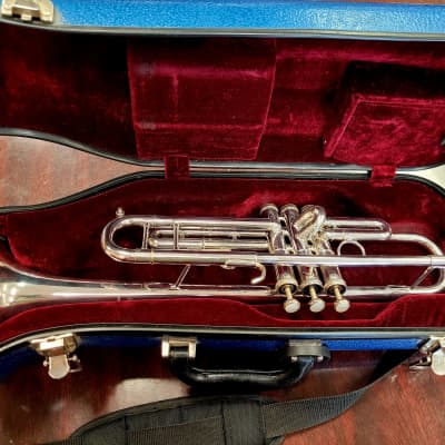 Getzen 700 Eterna II Silver Trumpet image 2