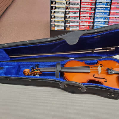 Used Cremona SV200 Violin 4/4 image 4