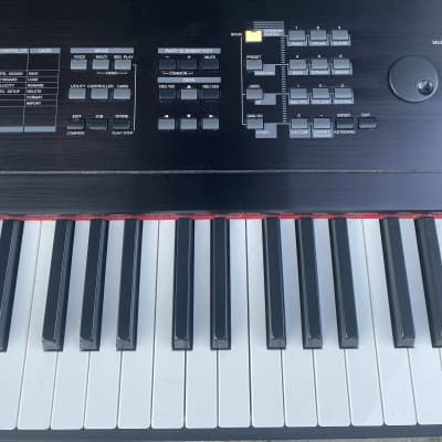 Yamaha S08 88 Key Synthesizer image 4