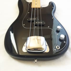 FENDER 50's Precision Bass - 2006. Black. Great Condition ! image 3