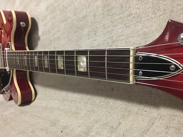 Lyle 1203T Hollowbody Electric w Tremolo Cherry Red Vintage Lyle 1203T Hollowbody Electric w Tremolo Cherry Red Vintage