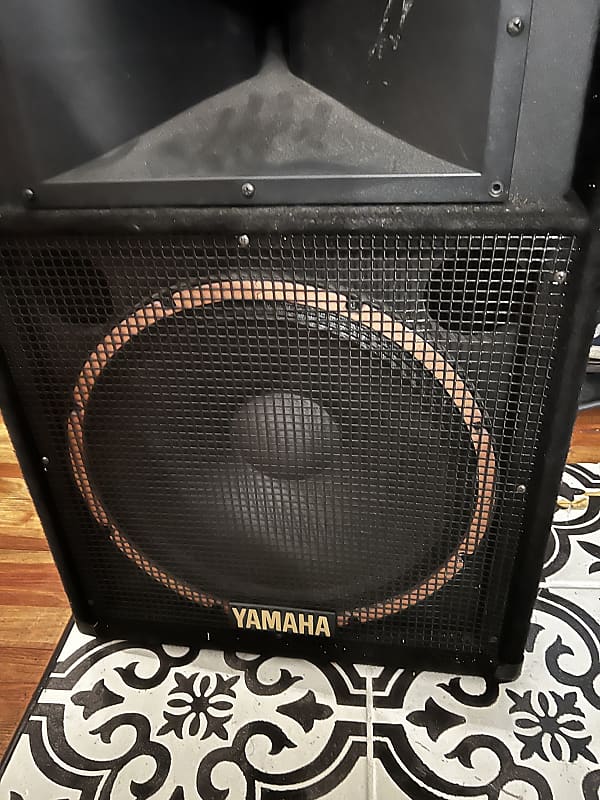 Yamaha best sale s115iv speakers