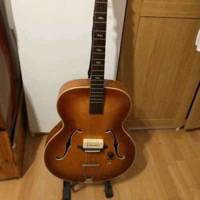 Musima 1653 (1959-60) DDR Semi Acoustic Guitar 1963 Archtop Guitar mit Soapbar Pickup Nachbau+Bag image 1