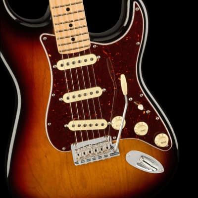 Fender American Professional II Stratocaster Maple Board 3-Tone Sunburst image 2