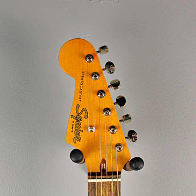 Squier Classic Vibe '60s Stratocaster Left-Handed (2020, 3-Tone Sunburst) image 7