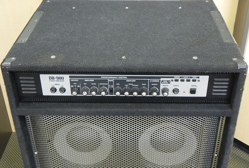 Roland DB-900 BASS AMP