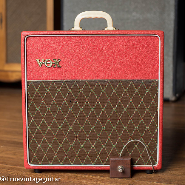 Vox ac 4 amp outlet