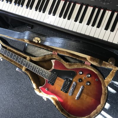 1982 Yamaha SG-1500 Persimmon Red | The Music Zoo