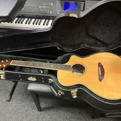 Breedlove Atlas Series AC25/SR Plus Acoustic-Electric Guitar made in Korea 2006 in excellent condition with hard case and key. for sale