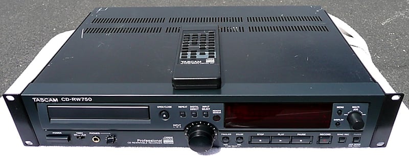 TASCAM CD-RW750 Professional Digital CD Rewritable CD Recorder w Remote  Control - Works/Looks Great | Reverb Brazil