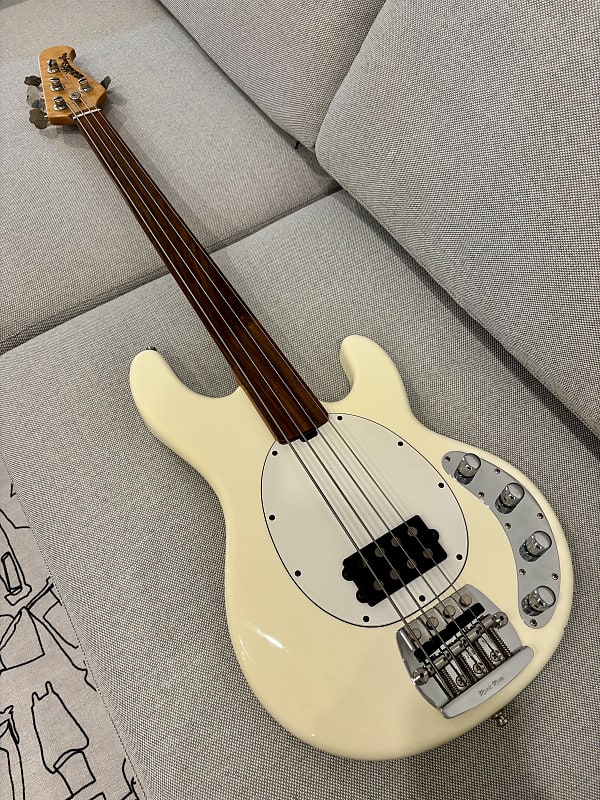 Ernie Ball Music Man StingRay 4 H Fretless 1991 - 1998 | Reverb