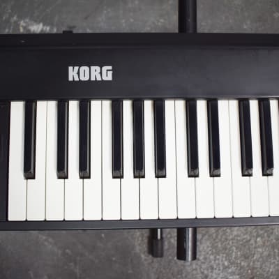 Korg SP-100 88-Key Digital Stage Piano | Reverb Korg SP-100 88-Key Digital Stage Piano | Reverb