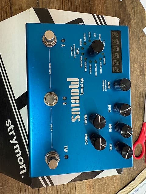 Strymon Mobius