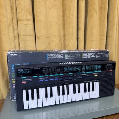 Yamaha VSS-30 Sampling Keyboard 1980s