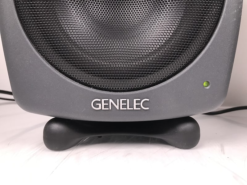 Genelec 8040a studio monitor speaker fashion