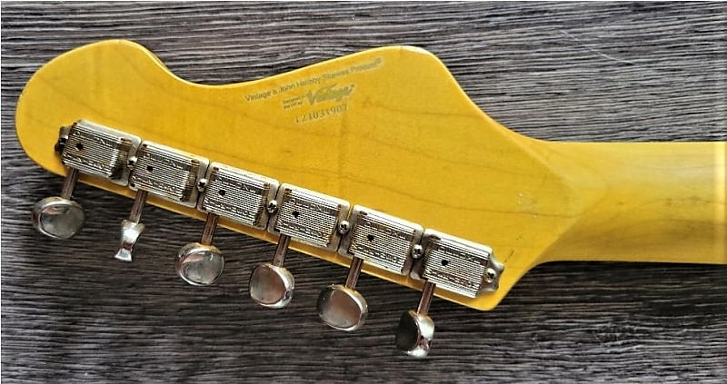 Vintage V6MRHDX Icon Series Jimi Hendrix Summer of Love w
