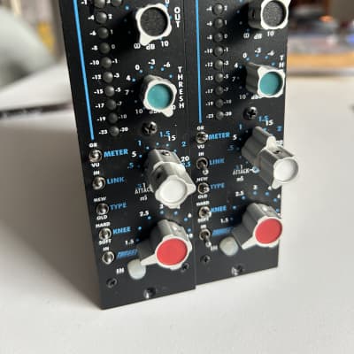 2 x API 527 (Pair) Sequential Serial Numbers 500 Series Compressor / Limiter image 4