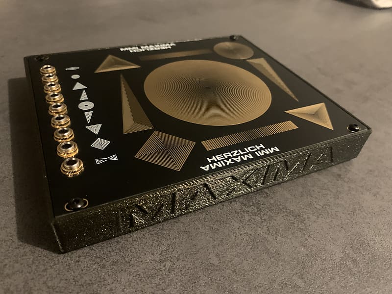Herzlich MMI MAXIMA 2022 Black & Gold image 1