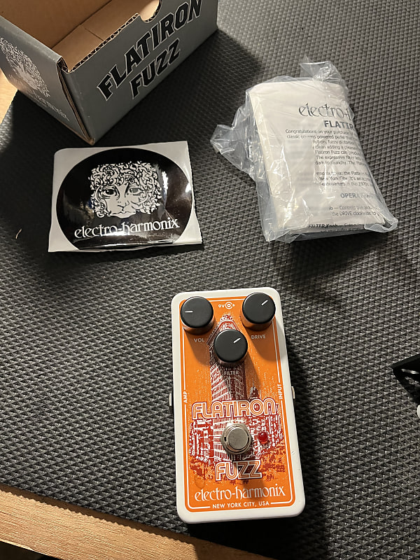 Electro-Harmonix Flatiron Fuzz