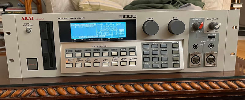 Akai S1000 Midi Stereo Digital Sampler | Reverb