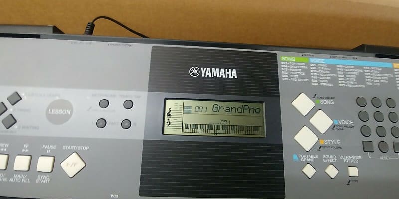 Yamaha PSR-E233 Keyboard Piano 61 Key Synthesizer w/ Power