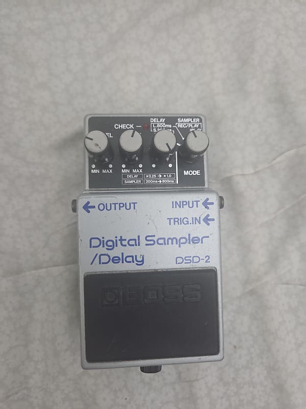 Boss DSD-2 Digital Delay Sampler Pedal | Reverb