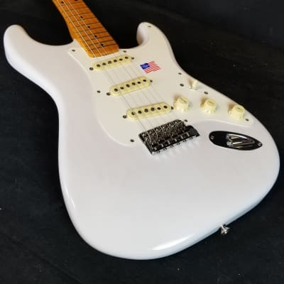 Fender Eric Johnson Artist Stratocaster, Maple FB, White Blonde W/Case 2023 image 8