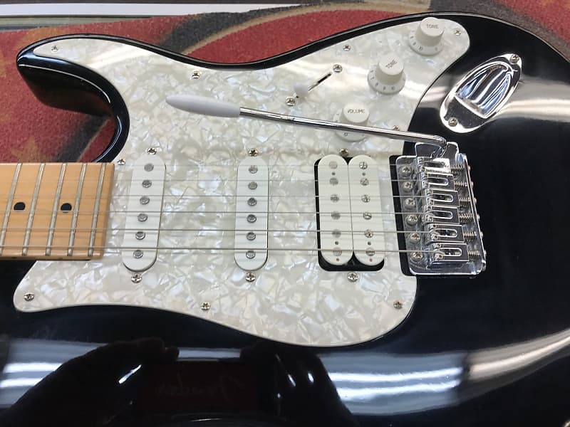 The Music Store, Inc. - Fender 0262004538 SPECIAL EDITION