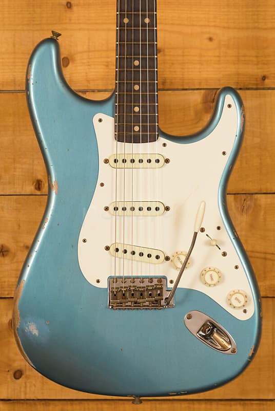 Fender custom shop lake placid deals blue