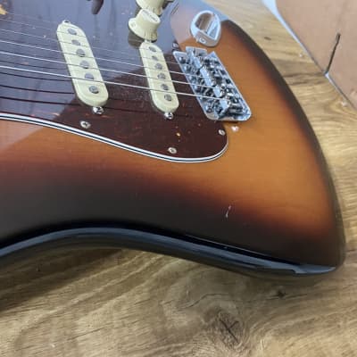 Fender Standard Stratocaster with Maple Fretboard 2016 - Brown Sunburst image 4