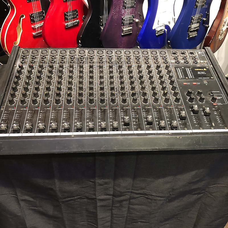 C8148) Samick SM-1600 Mixer | Reverb