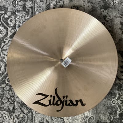 Zildjian  16” Classic Orchestral Suspended image 2