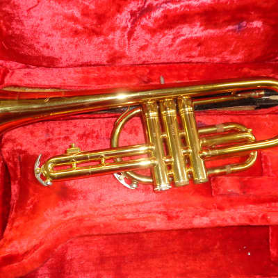 vintage King Cleveland Model 602 Cornet with case AS IS For parts or repair image 2