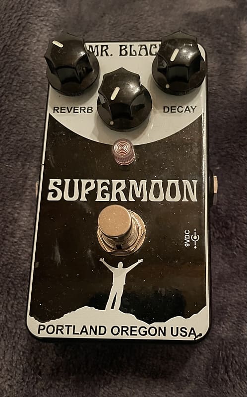 Mr. Black Supermoon