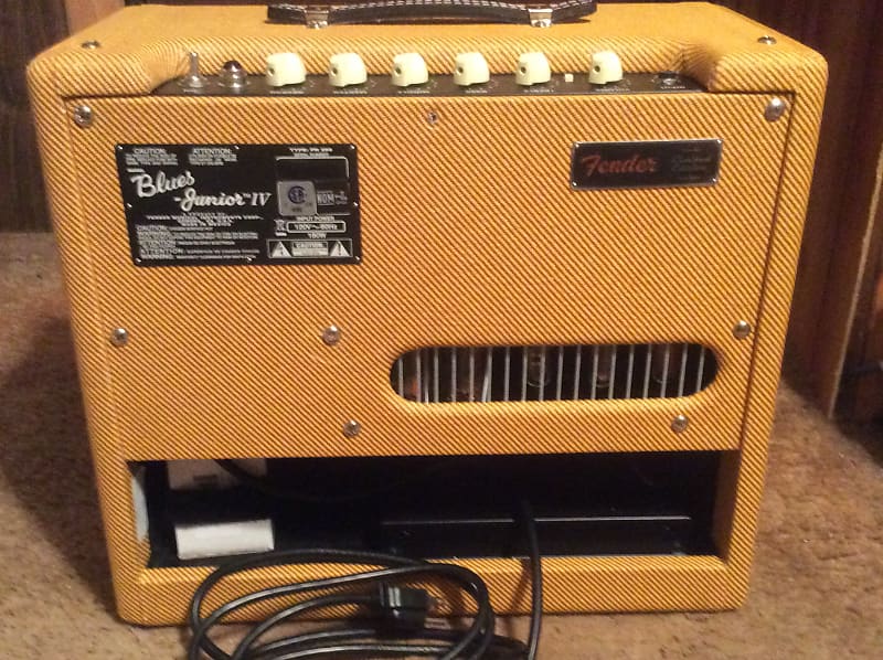 Fender Blues Junior IV Lacquered Tweed | Reverb