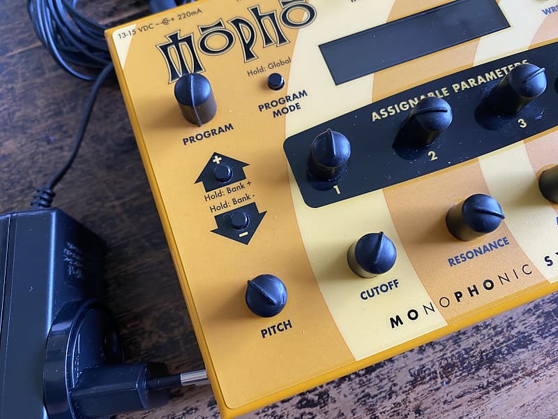 Dave Smith Instruments Mopho