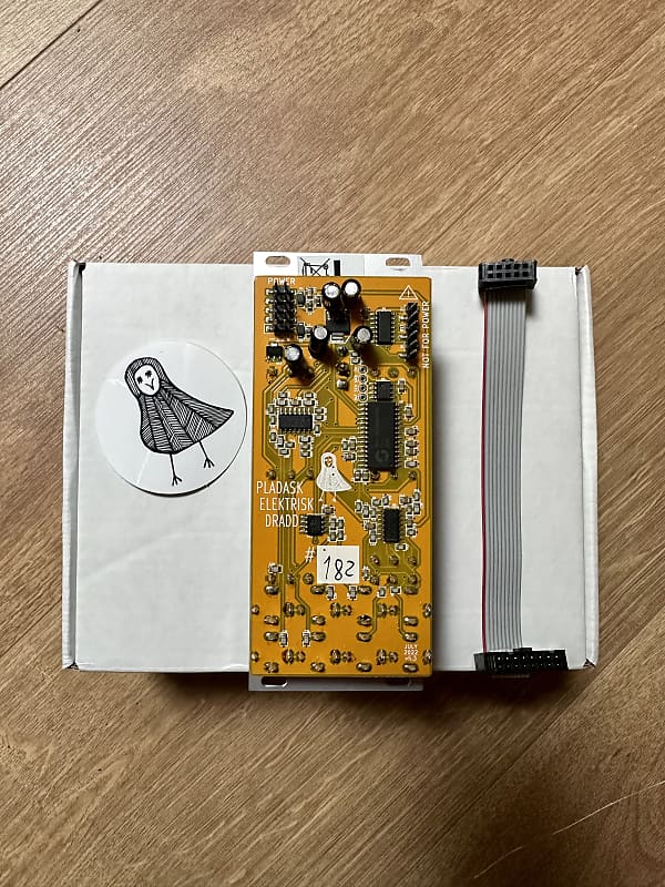 鍵盤楽器 Pladask Elektrisk / Dradd(Silver) Pladask Elektrisk Dradd 2022 - Silver | Reverb