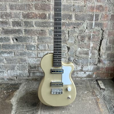 Harmony Juno with Rosewood Fretboard 2023 - Present - Champagne for sale