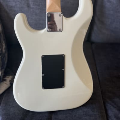 Fender Stratocaster  1987 Olympic White image 7