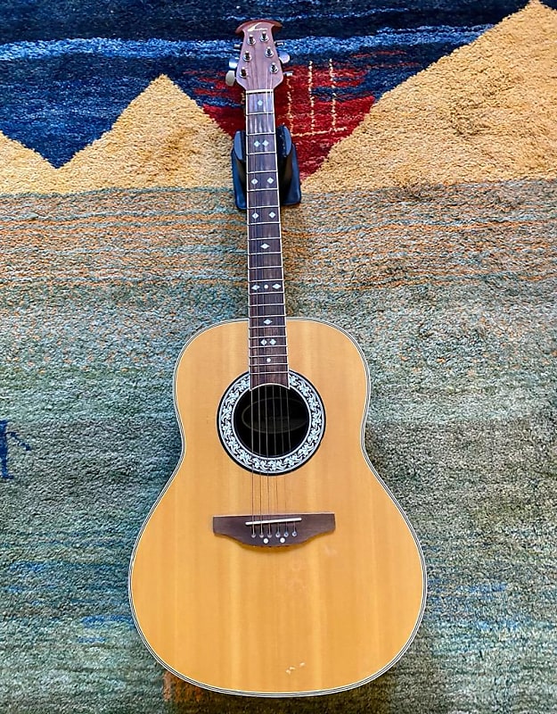 Ovation Celebrity CC167 natural