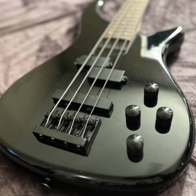 Rogue LX200B-PBK Series III 4-String Bass 2010s - Pearl Black for sale