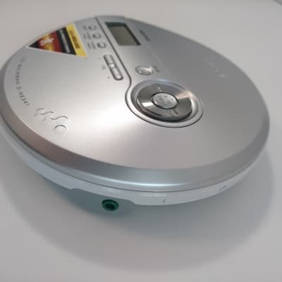SONY D-NE241 Portable CD Player Walkman Discman - Working Perfectly image 5