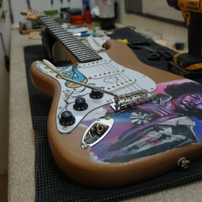 Unique Custom Jimi Hendrix hand painted guitar left handed stratocaster gold image 1