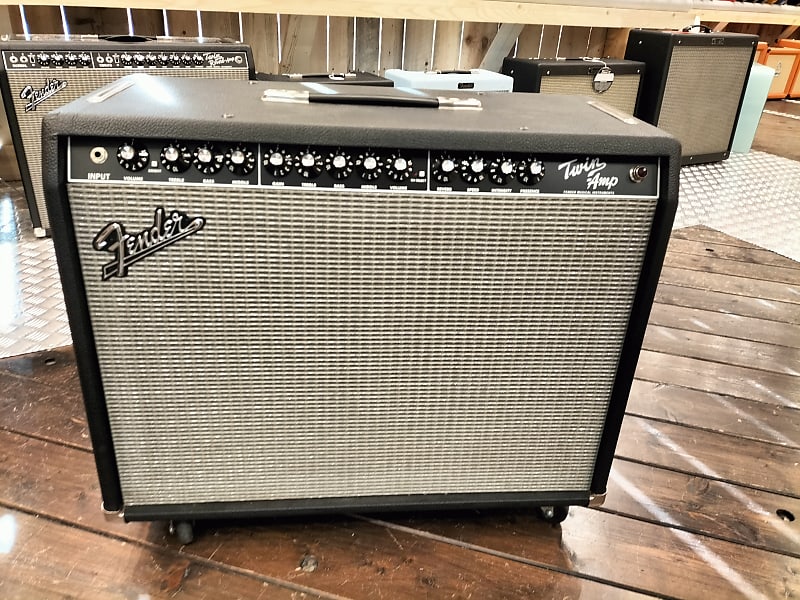 Fender twin deals reverb 100 watt