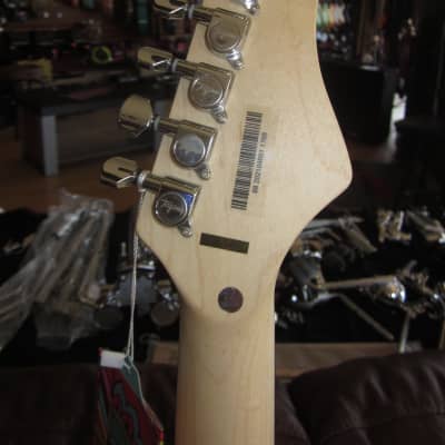 Tagima "S" Style TW Series Electric Guitar Left-Handed LHTG-500-SB-DF/MG - Gloss Sunburst w/ FREE Musedo T-2 Tuner! image 6